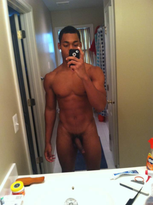 Damarco: black guys naked selfies